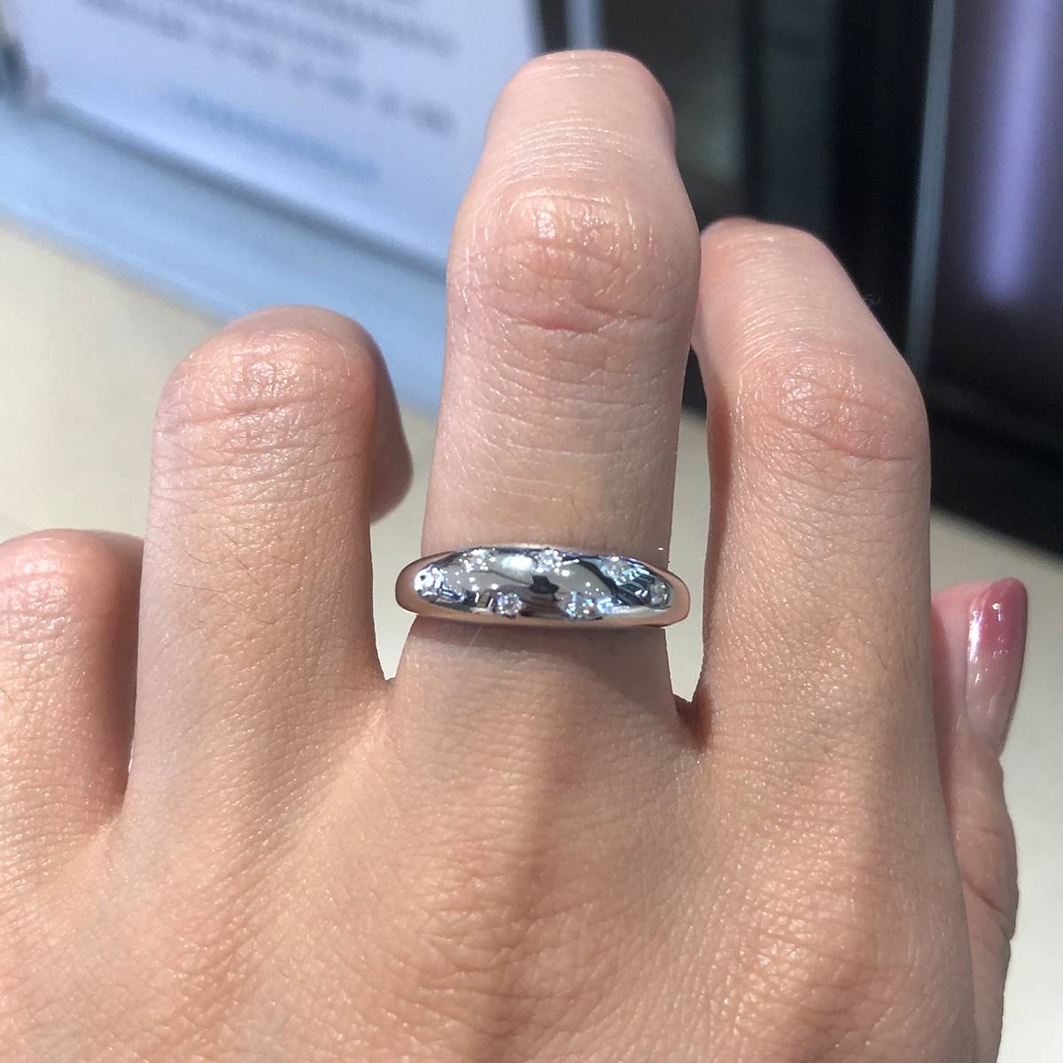 简约女戒S925银镀白金定制选款副石莫桑钻0.11ct